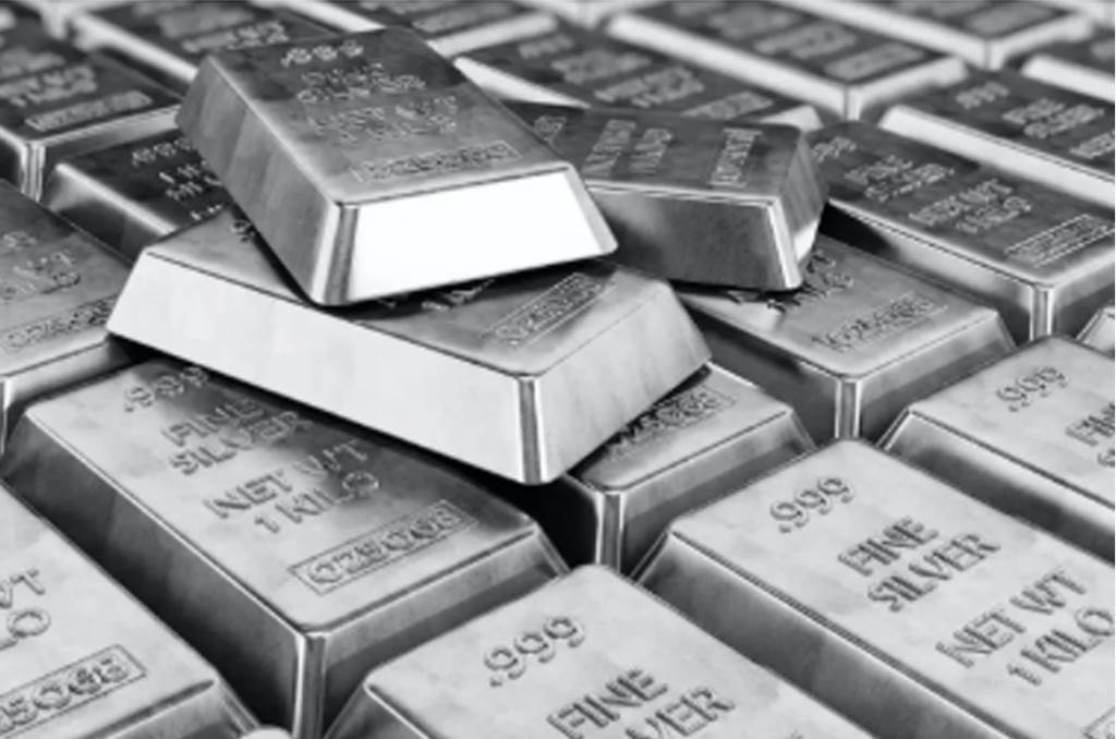 Silver shines Rs 283 lakh per kg Silvers highest price ever Gold Rs 142 lakh per tola